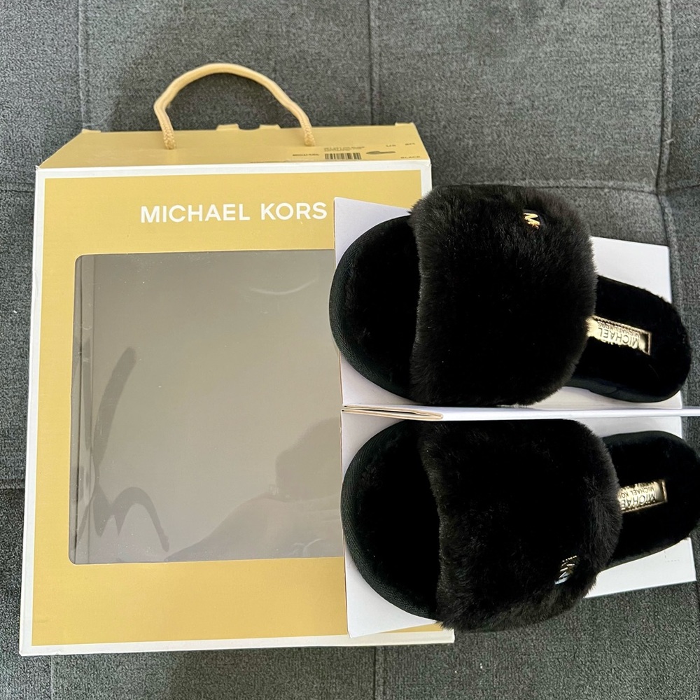 MICHAEL KORS Faux Fur Slides